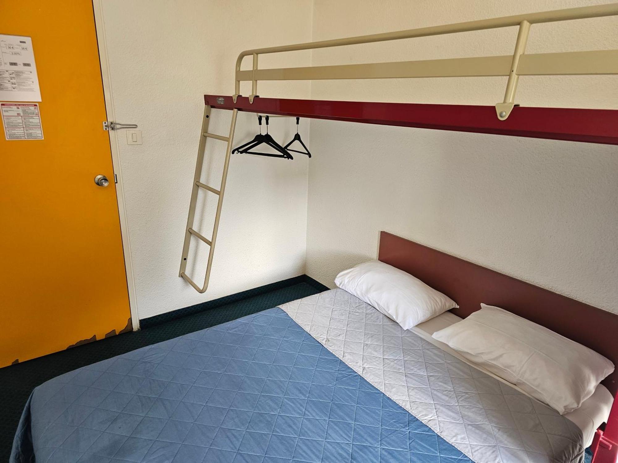 Hotel Formul'Eco Louvroil Exteriér fotografie